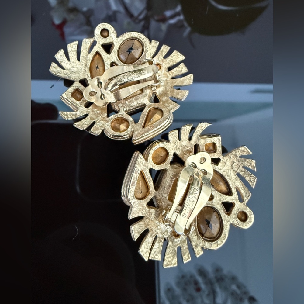 LOT 1836 18K gold plated Givenchy vintage color stones clip on earrings - Picture 5 of 10